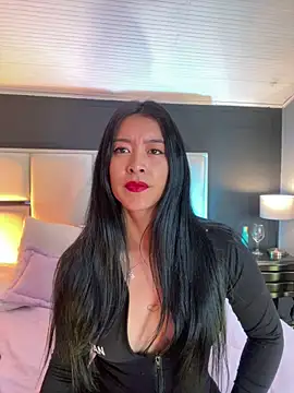 BellaFernandez   online show from 11-05-25, 12:16