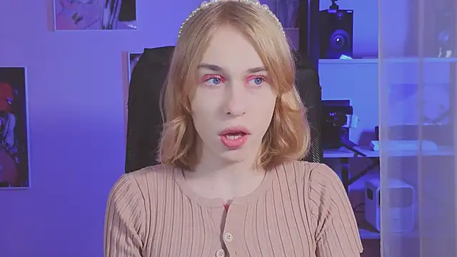 BarbieRichy online show from 10-10-25, 05:17