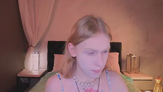 BarbieRichy online show from 11-13-25, 12:37