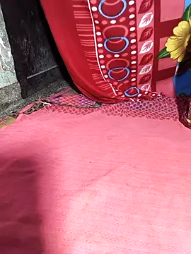 Snapshot of raju-ki-rani chatting on 11-02-25, 05:15 raju-ki-rani online show from 11-02-25, 05:15