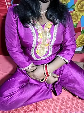 Snapshot of raju-ki-rani chatting on 11-14-25, 06:17 raju-ki-rani online show from 11-14-25, 06:17