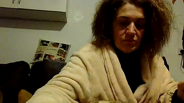 Snapshot of RubyyRosee chatting on 11-22-25, 06:45 RubyyRosee online show from 11-22-25, 06:45