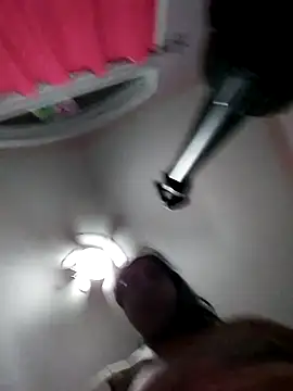 Snapshot of Lovelyrainn chatting on 09-19-25, 02:35 Lovelyrainn online show from 09-19-25, 02:35