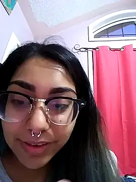 Snapshot of Lovelyrainn chatting on 09-22-25, 11:45 Lovelyrainn online show from 09-22-25, 11:45