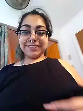 Snapshot of Lovelyrainn chatting on 10-06-25, 01:41 Lovelyrainn online show from 10-06-25, 01:41