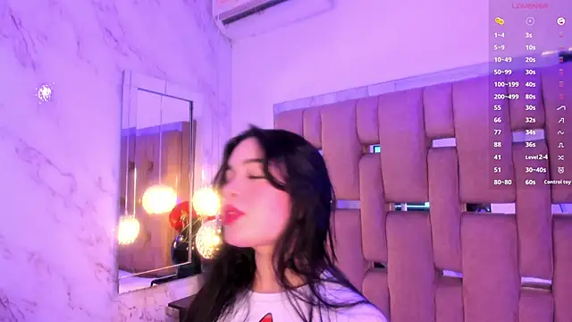 Snapshot of KateLee chatting on 12-01-25, 08:47 KateLee online show from 12-01-25, 08:47