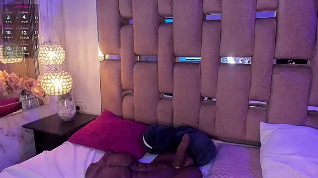 KateLee online show from 03-22-26, 04:49