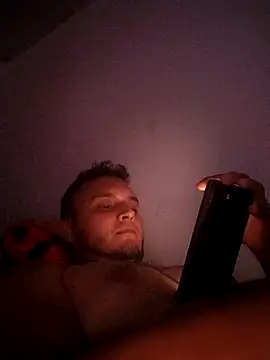 Snapshot of Hotguys111 chatting on 10-09-25, 04:21 Hotguys111 online show from 10-09-25, 04:21