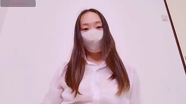 Snapshot of mitsuri_chan_love chatting on 09-12-25, 05:13 mitsuri chan love online show from 09-12-25, 05:13