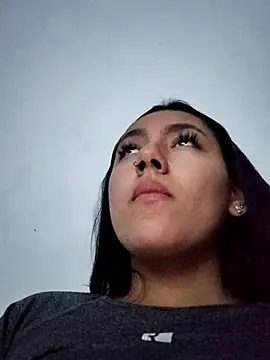 Snapshot of Megara_25 chatting on 11-17-25, 02:06 Megara 25 online show from 11-17-25, 02:06