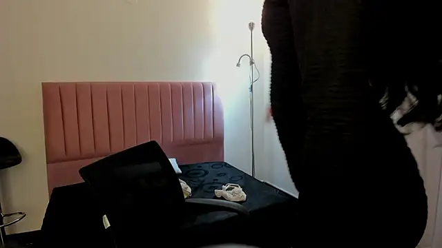 franny wolf online show from 10-23-25, 03:28