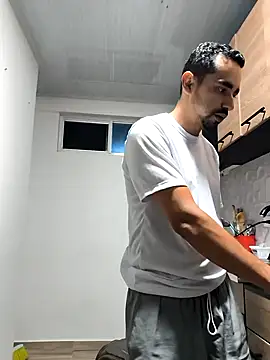 stivenlujan69 online show from 11-26-25, 02:45