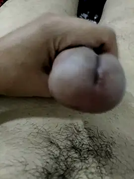 Snapshot of Zepe_12 chatting on 10-08-25, 01:03 Zepe 12 online show from 10-08-25, 01:03