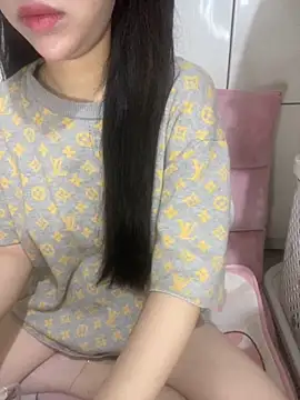 Snapshot of RubyBerry chatting on 09-20-25, 02:34 RubyBerry online show from 09-20-25, 02:34