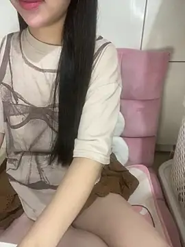 Snapshot of RubyBerry chatting on 09-23-25, 07:11 RubyBerry online show from 09-23-25, 07:11