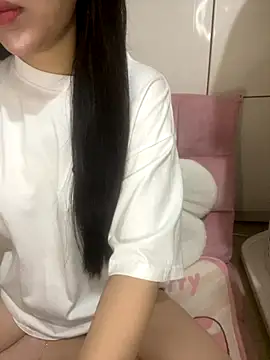 Snapshot of RubyBerry chatting on 09-26-25, 01:31 RubyBerry online show from 09-26-25, 01:31