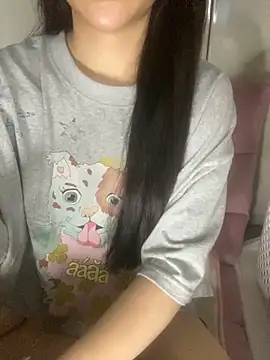 Snapshot of RubyBerry chatting on 09-26-25, 04:11 RubyBerry online show from 09-26-25, 04:11