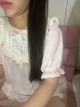 Snapshot of RubyBerry chatting on 09-27-25, 04:17 RubyBerry online show from 09-27-25, 04:17