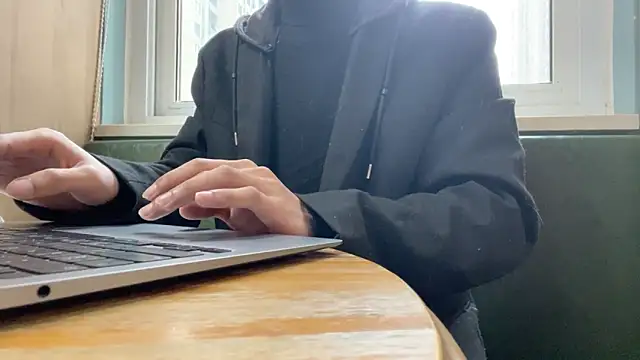 Snapshot of cily chatting on 01-18-26, 06:50 cily online show from 01-18-26, 06:50