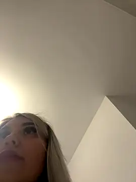 Princess-Jasmine07 online show from 10-31-25, 06:20