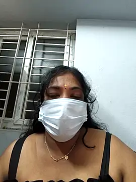 Snapshot of Tamil_Mithra chatting on 09-20-25, 04:52 Tamil Mithra online show from 09-20-25, 04:52