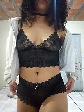 Snapshot of Camilla-23y chatting on 09-09-25, 02:22 Camilla-23y online show from 09-09-25, 02:22