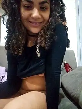 Snapshot of Camilla-23y chatting on 10-20-25, 03:07 Camilla-23y online show from 10-20-25, 03:07