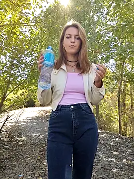 YOOUR EVAA online show from 09-15-25, 04:56