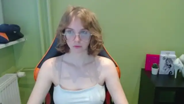 juicyPenny online show from 11-28-25, 07:44