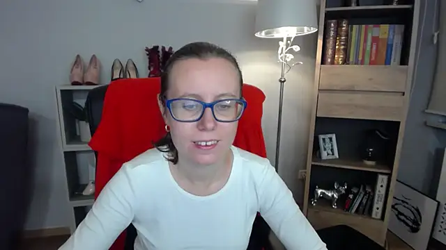 Snapshot of sweetxLizzy chatting on 10-30-25, 05:31 sweetxLizzy online show from 10-30-25, 05:31