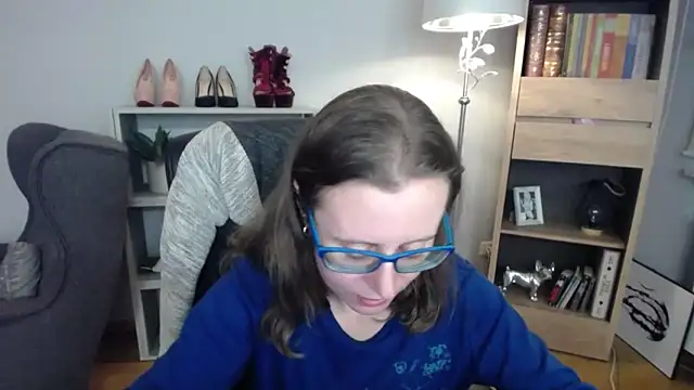 Snapshot of sweetxLizzy chatting on 11-06-25, 05:30 sweetxLizzy online show from 11-06-25, 05:30