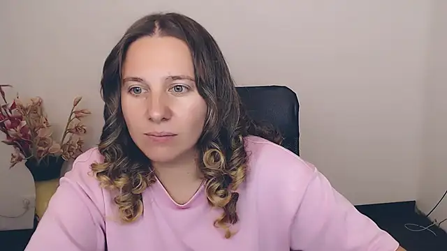 Darklure  online show from 09-14-25, 06:07