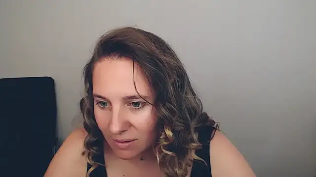 Darklure  online show from 09-24-25, 02:09