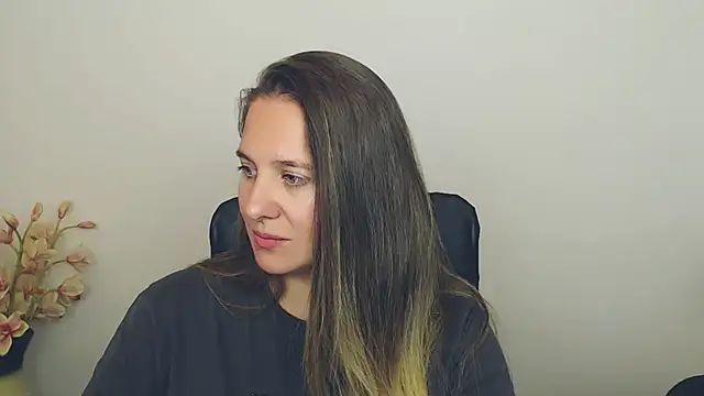 Darklure  online show from 09-27-25, 06:13