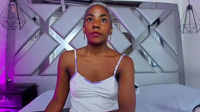 Lorenn Hill online show from 10-25-25, 12:45