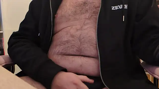 Snapshot of Jonpol74_ chatting on 02-17-26, 09:06 Jonpol74 online show from 02-17-26, 09:06