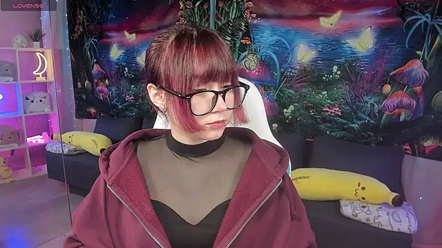 ClaraParks online show from 11-14-25, 08:07