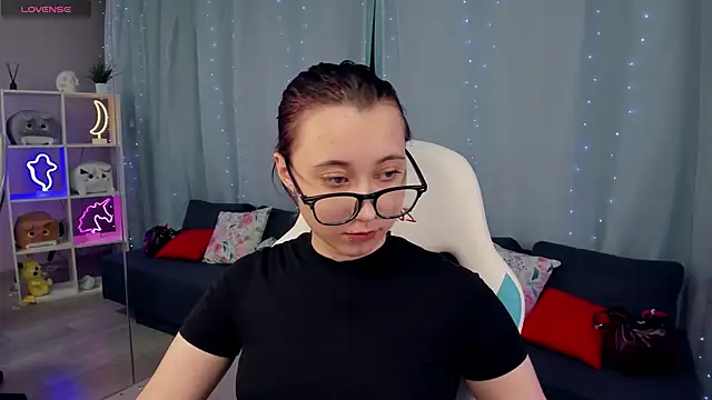 ClaraParks online show from 12-01-25, 07:08