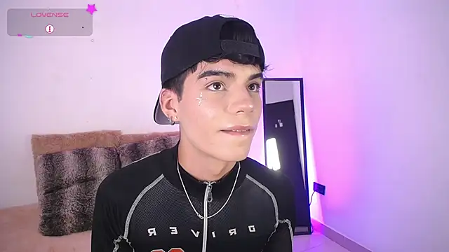 Dulcey  online show from 11-02-25, 10:45