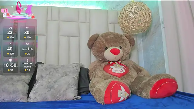 Snapshot of NikkyyRed chatting on 09-13-25, 12:54 NikkyyRed online show from 09-13-25, 12:54