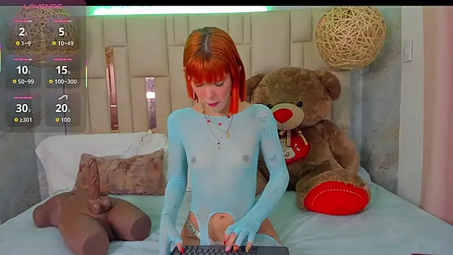 Snapshot of NikkyyRed chatting on 10-15-25, 01:39 NikkyyRed online show from 10-15-25, 01:39