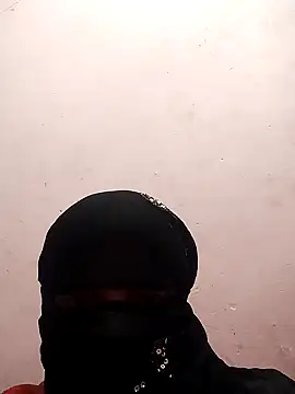 Snapshot of amolicars chatting on 11-09-25, 04:22 amolicars online show from 11-09-25, 04:22