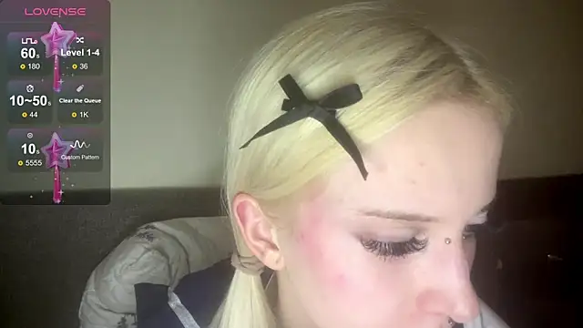 Snapshot of kittywithu chatting on 11-09-25, 12:14 kittywithu online show from 11-09-25, 12:14