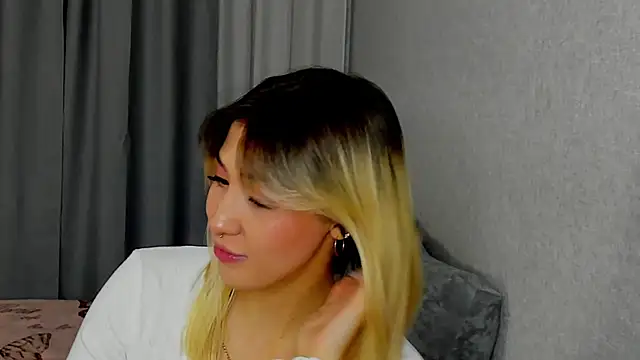 Bella svon online show from 09-21-25, 01:13