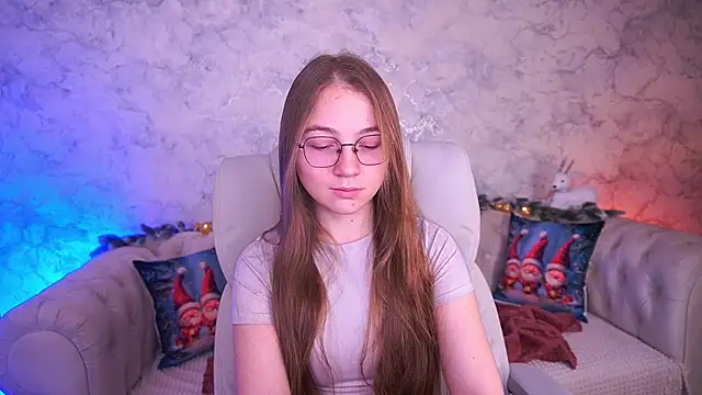 ArrinaWairr online show from 12-22-25, 08:44