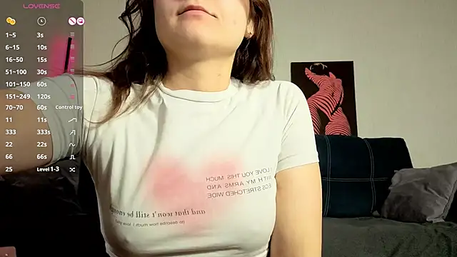 TrixiBell online show from 03-17-26, 04:50