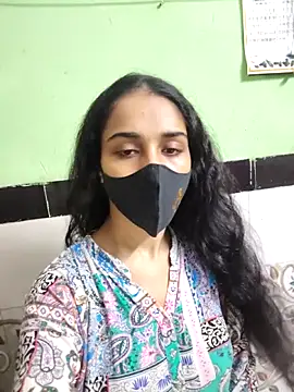 Snapshot of Zoya_G chatting on 02-25-26, 10:03 Zoya G online show from 02-25-26, 10:03