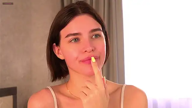 EleneButton online show from 03-31-26, 01:18