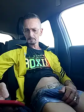 Snapshot of fabius720 chatting on 10-28-25, 01:03 fabius720 online show from 10-28-25, 01:03