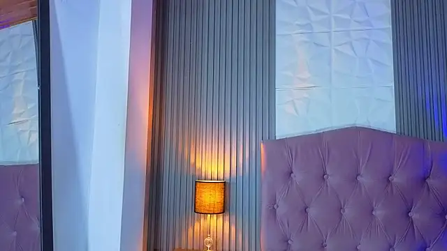 Bonnali lune online show from 03-19-26, 07:40